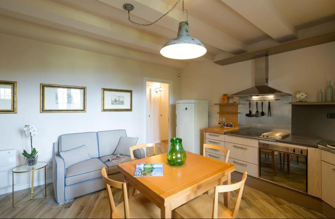 La Residenza Dei Piaceri Perduti- Le Volte Apartment ลาสตรา อา ซินญา ภายนอก รูปภาพ